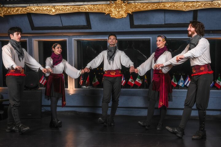 BOSPHORUS DINNER CRUISE & TURKISH NIGHT SHOW (CLOSE TO SHOW TABLE VIP LARGE MENU WITH SOFT DRINKS & LOCAL ALCOHOLS)